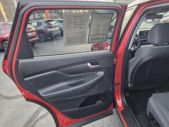 2023 Hyundai Santa Fe SE