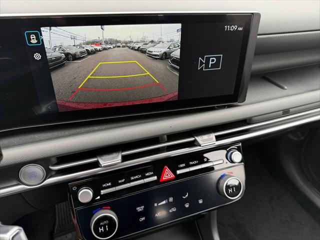 2026 Hyundai Tucson Hybrid Blue SE