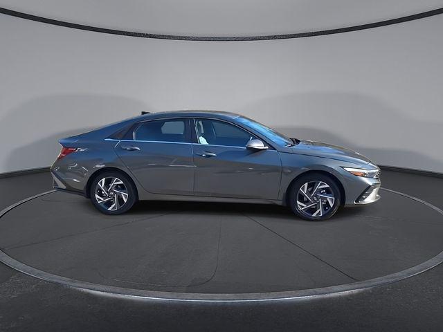 2026 Hyundai Elantra Hybrid Limited