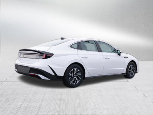2026 Hyundai Sonata Hybrid Blue