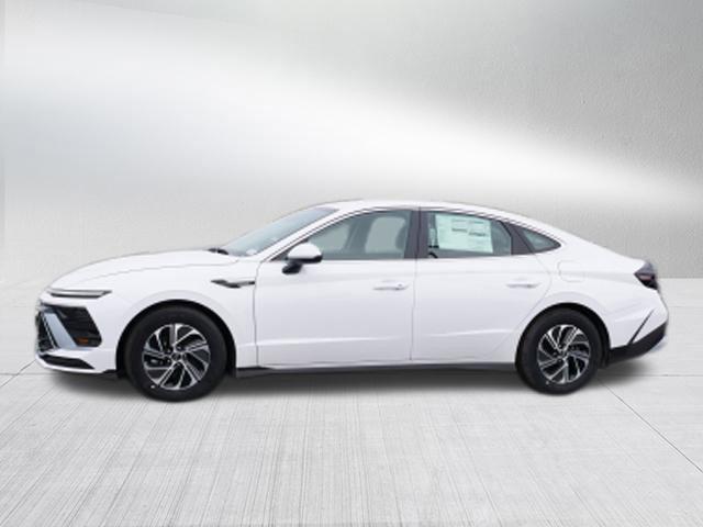 2026 Hyundai Sonata Hybrid Blue