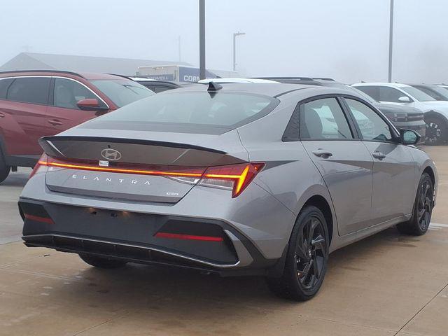 2026 Hyundai Elantra Hybrid SEL Sport