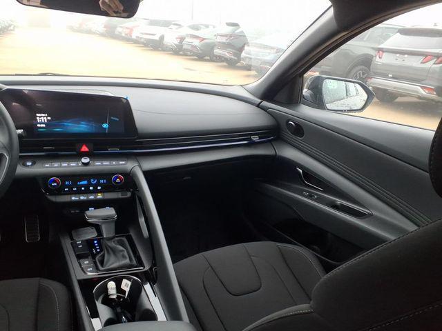2026 Hyundai Elantra Hybrid SEL Sport