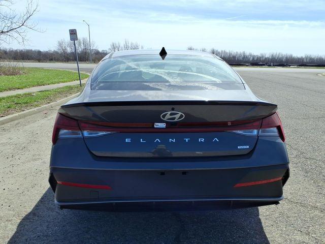 2026 Hyundai Elantra Hybrid SEL Sport
