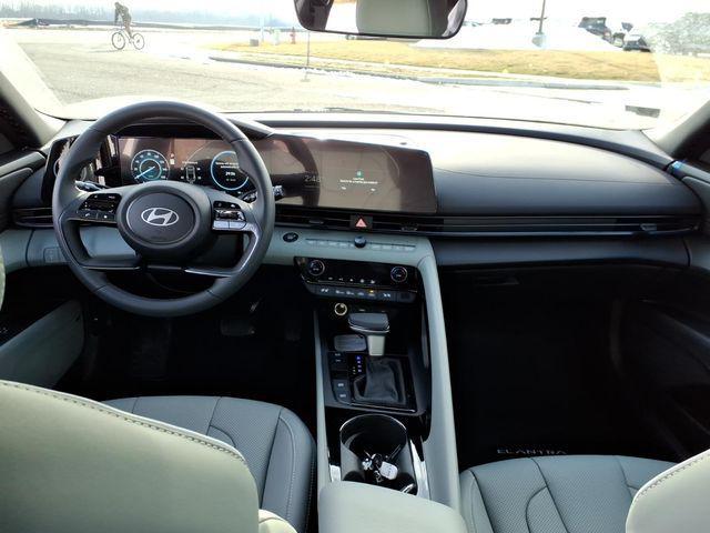 2026 Hyundai Elantra Hybrid Limited