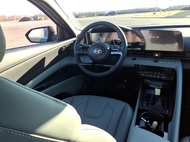 2026 Hyundai Elantra Hybrid Limited