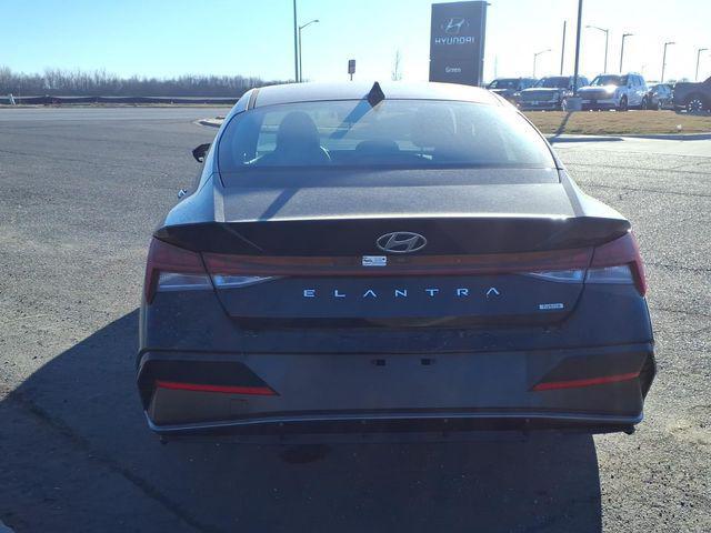 2026 Hyundai Elantra Hybrid Limited