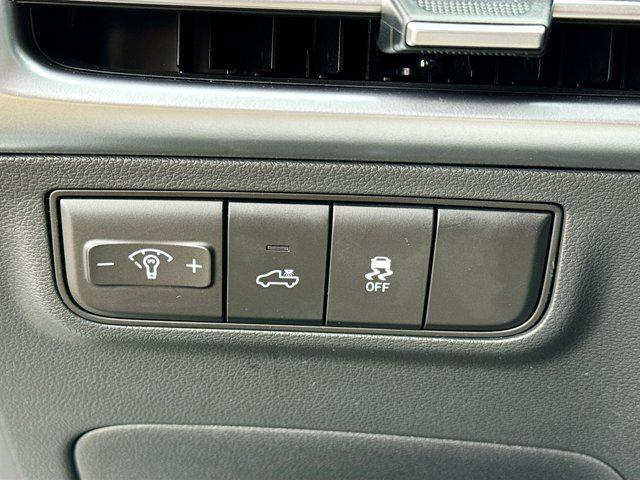 2026 Hyundai Santa Cruz SEL Activity