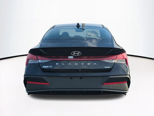 2026 Hyundai Elantra Hybrid SEL Sport