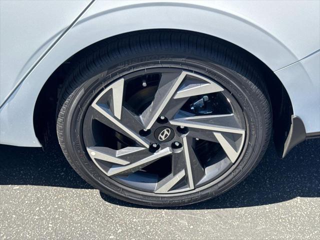2026 Hyundai Elantra Hybrid Limited