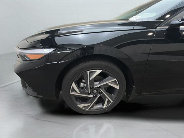 2026 Hyundai Elantra Hybrid Limited