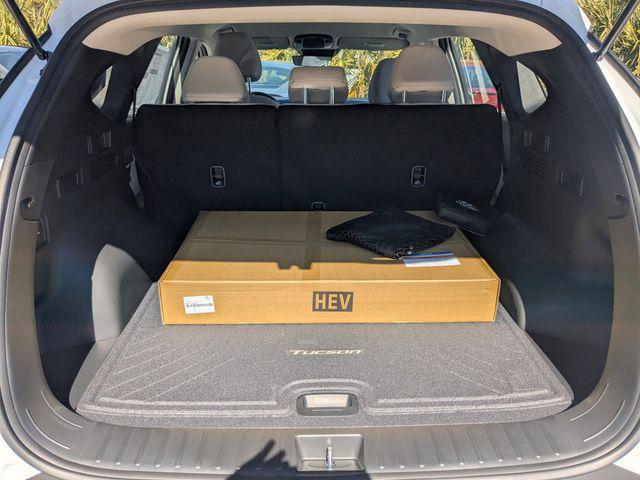 2026 Hyundai Tucson Hybrid Blue SE