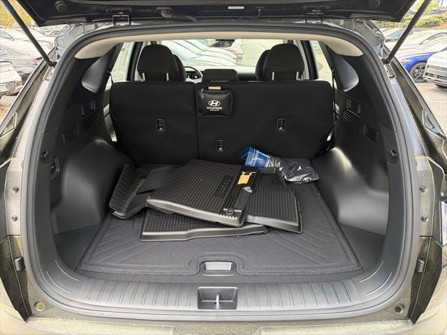 2026 Hyundai Tucson Hybrid Blue SE