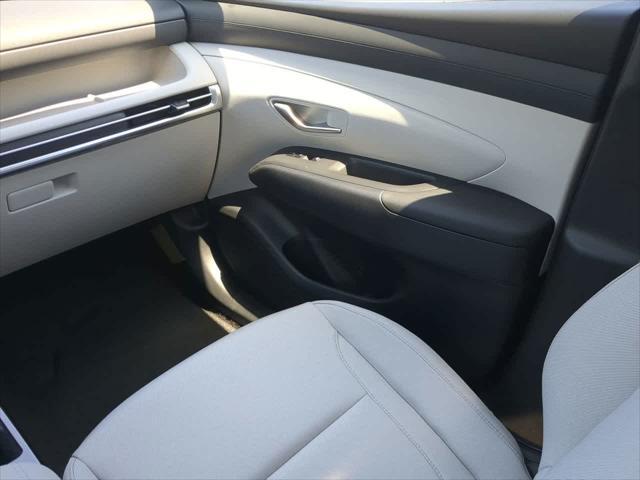 2026 Hyundai Tucson Hybrid Blue SE