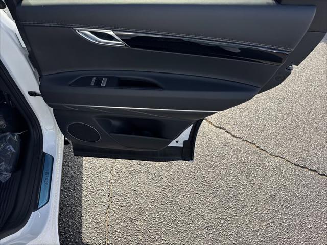 2026 Genesis GV80 2.5T RWD