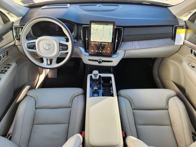 2026 Volvo XC90 Plug-In Hybrid Ultra, T8 AWD, Electric/Gasoline, Bright, 7 Seats