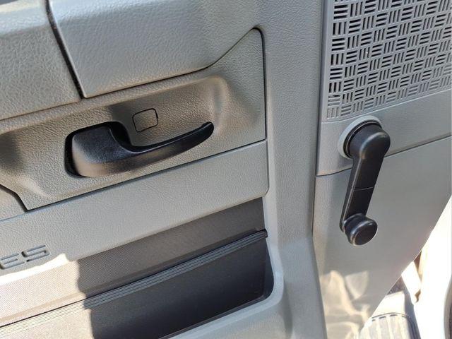2012 Ford E-450 Cutaway Base