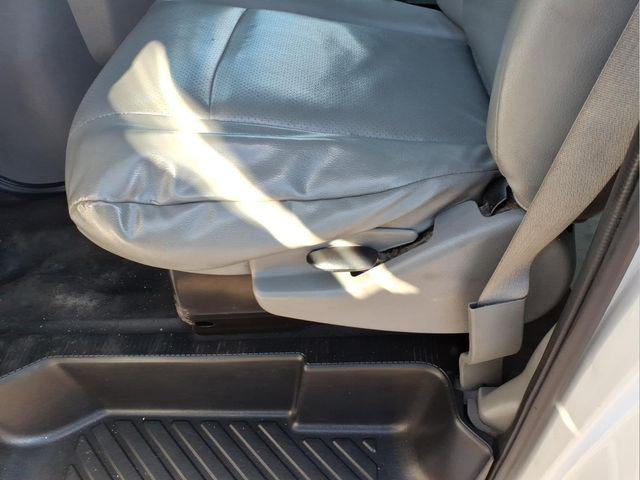 2012 Ford E-450 Cutaway Base