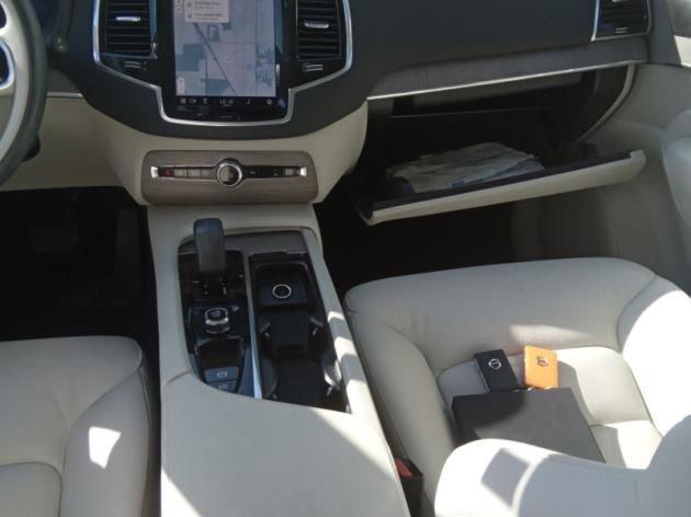 2024 Volvo XC90 B5 Plus Bright Theme 2024 Volvo XC90 B5 Plus Bright Theme