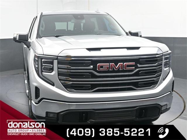 2022 GMC Sierra 1500 4WD Crew Cab Short Box SLT 2022 GMC Sierra 1500 4WD Crew Cab Short Box SLT
