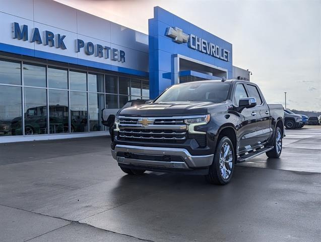 2022 Chevrolet Silverado 1500 4WD Crew Cab Short Bed LTZ