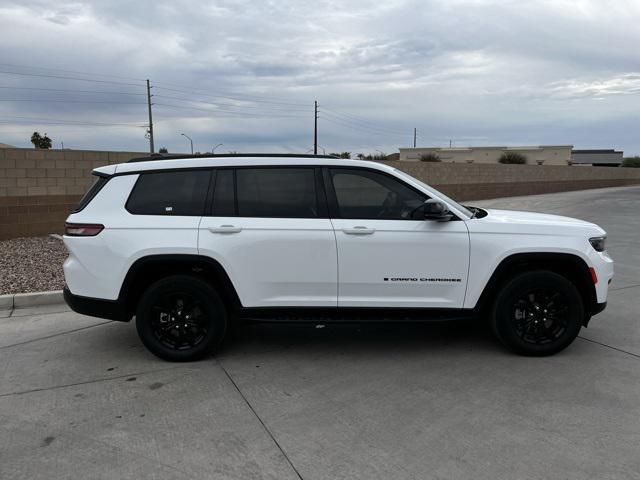 2024 Jeep Grand Cherokee L Altitude X 4x2 2024 Jeep Grand Cherokee L Altitude X 4x2