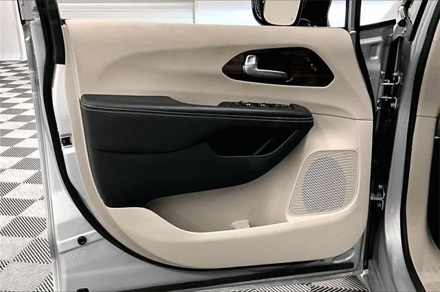 2024 Chrysler Pacifica Limited