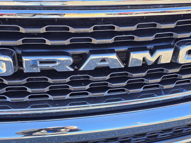 2022 Ram 1500 Big Horn Crew Cab 4x4 5'7" Box