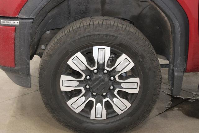 2024 GMC Sierra 2500HD 4WD Crew Cab Standard Bed Denali