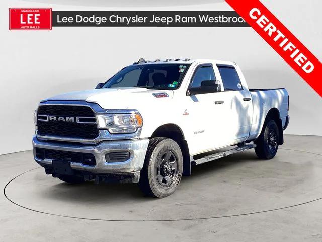 2022 RAM 3500 Tradesman Crew Cab 4x4 64 Box
