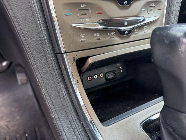2013 Lincoln MKX Base