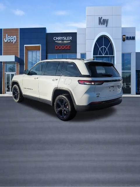 2025 Jeep Grand Cherokee Altitude X 4x4