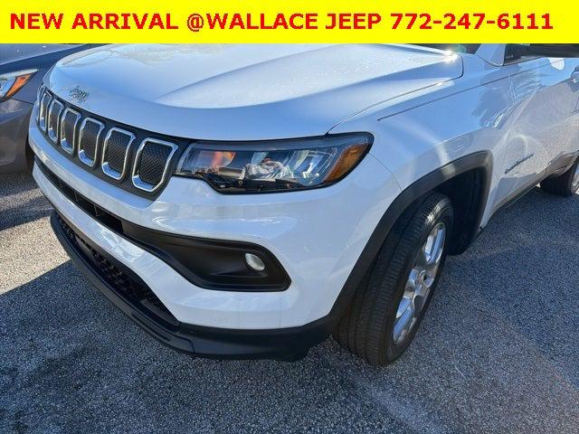 2022 Jeep Compass Latitude Lux 4x4 2022 Jeep Compass Latitude Lux 4x4
