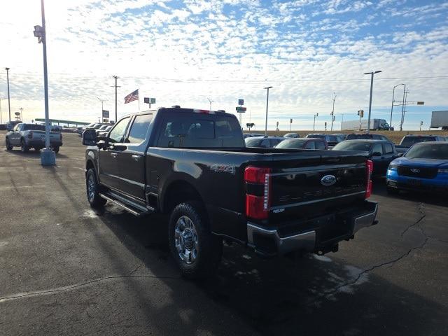 2023 Ford F-350 LARIAT
