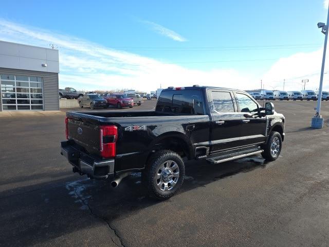 2023 Ford F-350 LARIAT