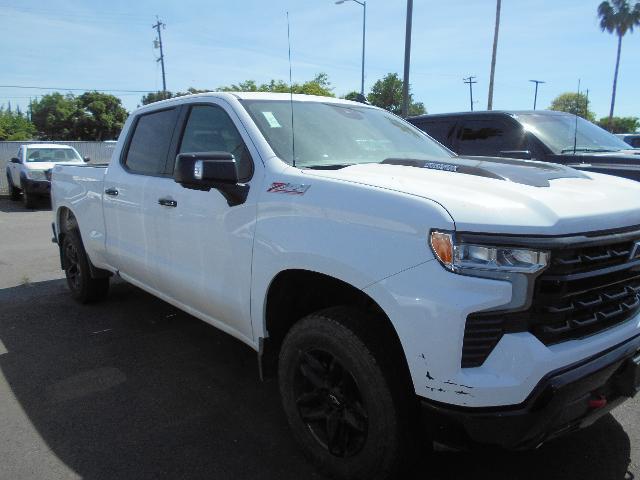 2023 Chevrolet Silverado 1500 4WD Crew Cab Standard Bed LT Trail Boss