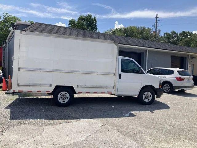 2021 GMC Savana Cutaway Work Van
