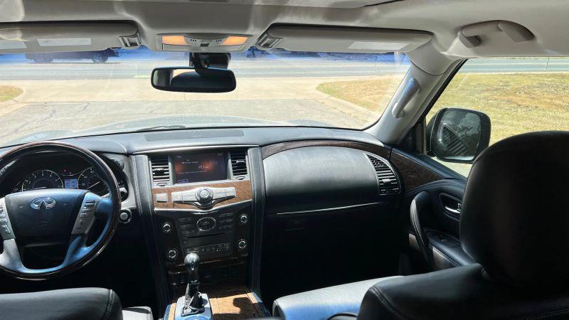 2015 INFINITI QX80 Base