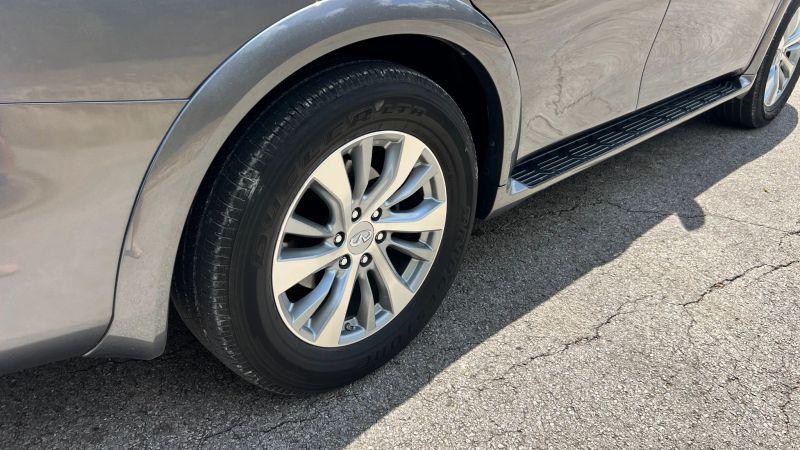 2015 INFINITI QX80 Base