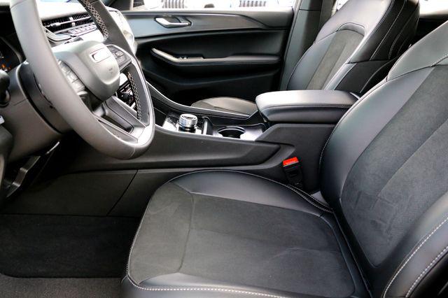2025 Jeep Grand Cherokee L Altitude X 4x2