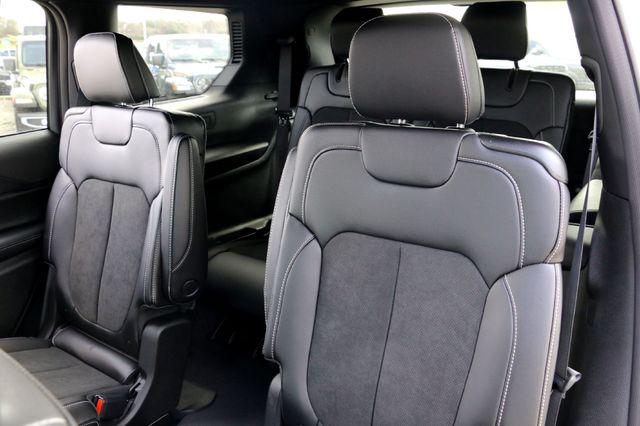 2025 Jeep Grand Cherokee L Altitude X 4x2
