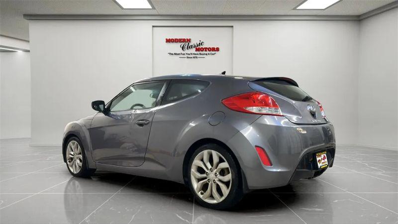 2013 Hyundai Veloster Base w/Black