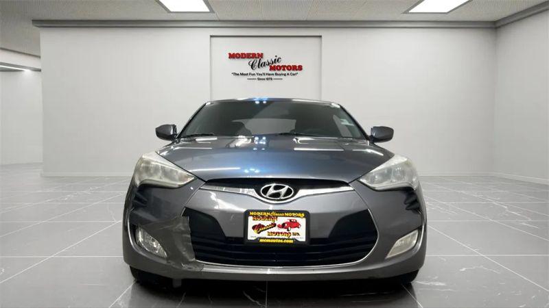 2013 Hyundai Veloster Base w/Black