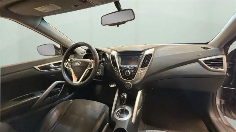 2013 Hyundai Veloster Base w/Black