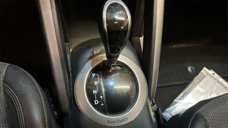2013 Hyundai Veloster Base w/Black