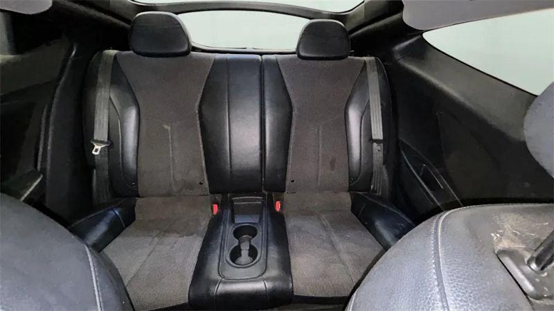 2013 Hyundai Veloster Base w/Black