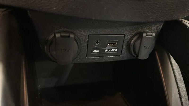 2013 Hyundai Veloster Base w/Black