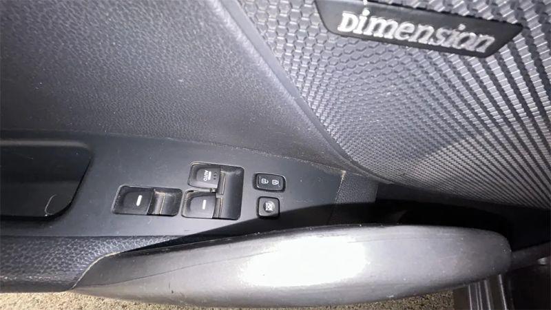 2013 Hyundai Veloster Base w/Black