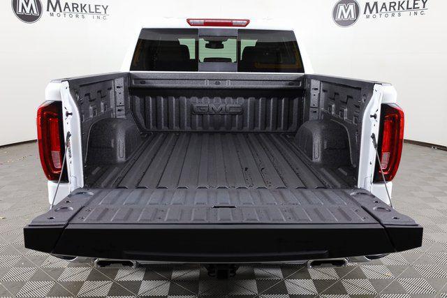 2026 GMC Sierra 1500 Crew Cab, Short Bed, SLT, 4WD
