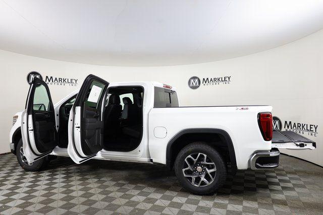 2026 GMC Sierra 1500 Crew Cab, Short Bed, SLT, 4WD